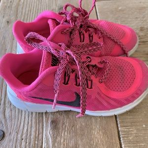 Nike Free 5.0 girls sneakers